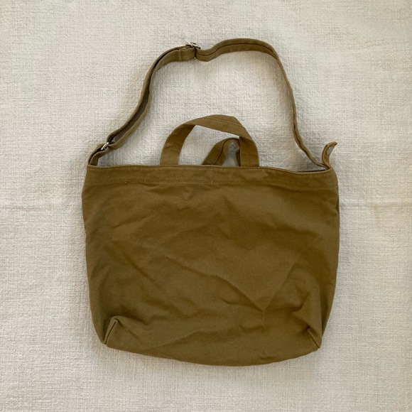 BAGGU Handbags - Baggu Horizontal Duck Canvas Bag in Olive